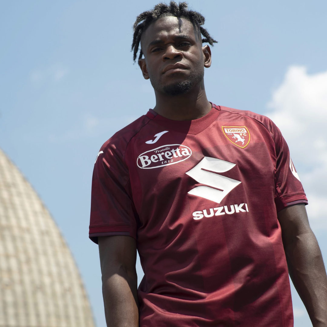 HOME KIT 24/25